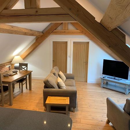 NewentBeautiful Rural Apt, Walking Distance To Three Choirs Vineyard/Brassiere Gloucestershire公寓 外观 照片